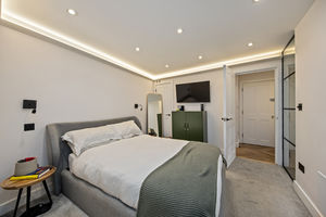 Bedroom- click for photo gallery